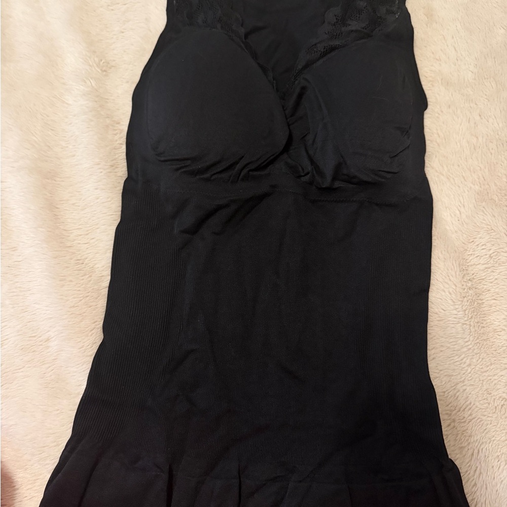 Nwt size‎ medium shapewear tank top